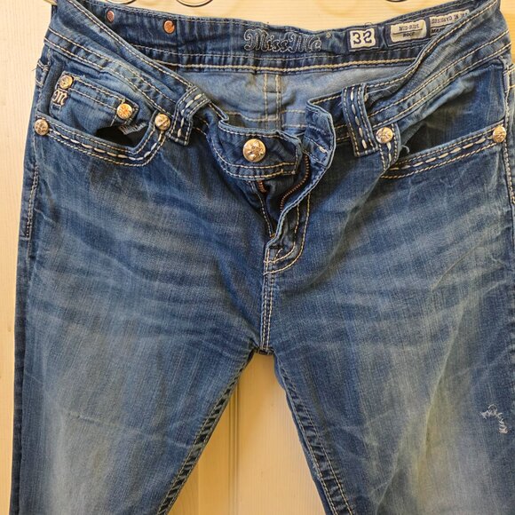 Miss me 32 - Picture 3 of 4